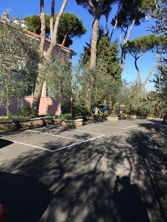 Casa Nostra Signora Hotel Isola Farnese Luaran gambar