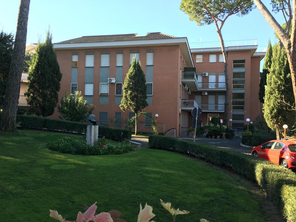 Casa Nostra Signora Hotel Isola Farnese Luaran gambar