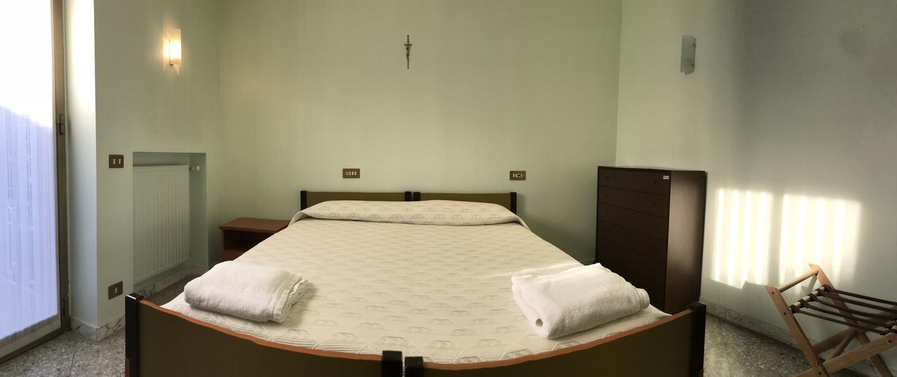 Casa Nostra Signora Hotel Isola Farnese Luaran gambar