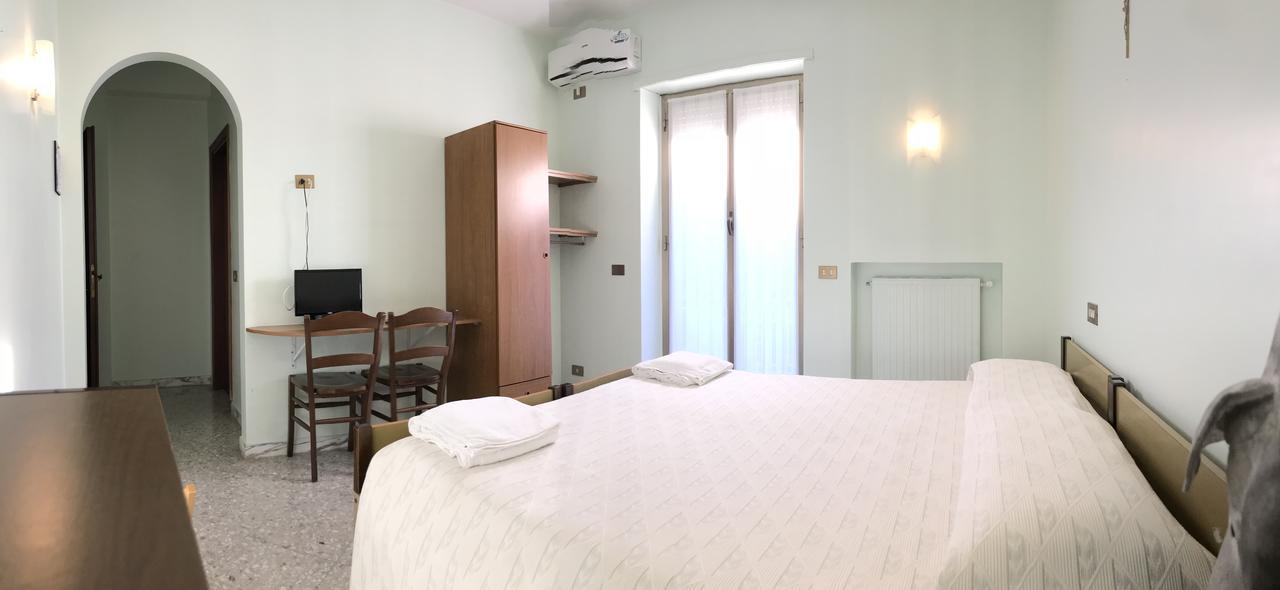Casa Nostra Signora Hotel Isola Farnese Luaran gambar