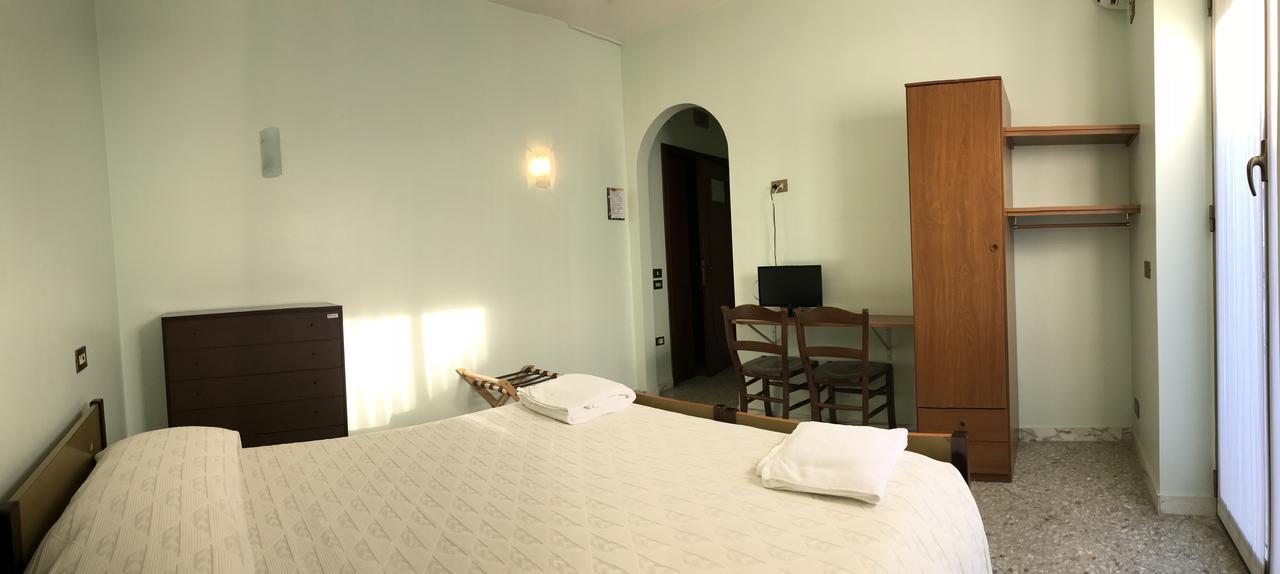 Casa Nostra Signora Hotel Isola Farnese Luaran gambar